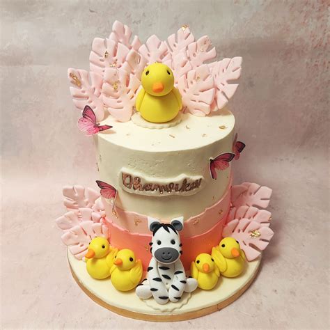 Duck Cake | Cute Duck Cake | First Birthday Cake – Liliyum Patisserie ...