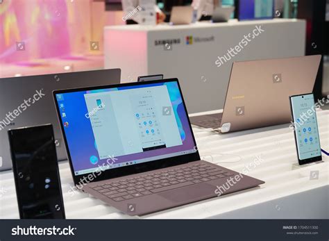 Galaxy Computer Screen 的图像结果