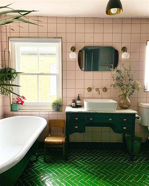 Ideas for Gorgeous Green Bathrooms