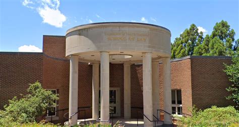 How to Get Into UNC Chapel Hill Law School | Leland