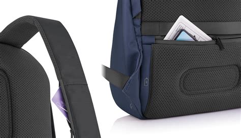 XD Design Bobby Soft 背面ポケットのクローズアップ