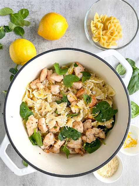 One Pot Pasta with Ricotta and Lemon