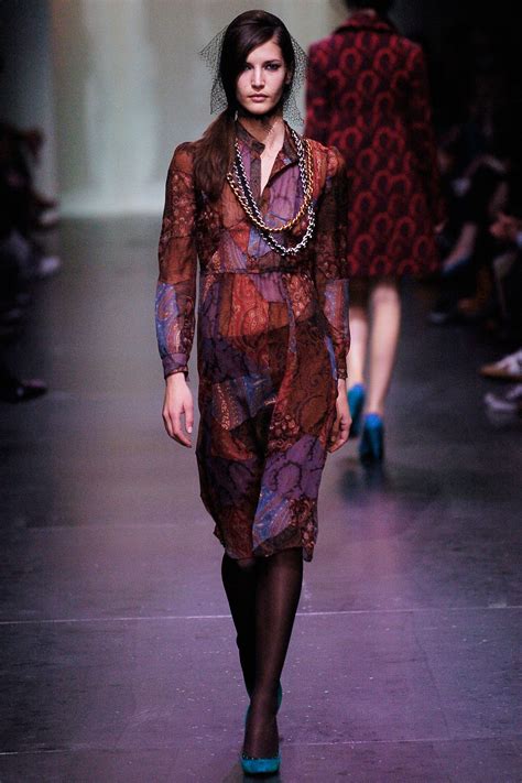 Fashion Trends - Style.com | 2005 fashion, Fashion, 2005 fashion trend