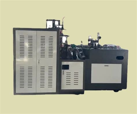 Sridevi paper plates