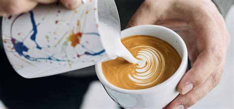 Rosetta Latte Art 101: How to Master the Rosetta Latte Art Design ...