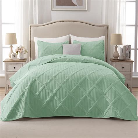 Amazon.com: Exclusivo Mezcla Ultrasonic Twin/Twin XL Quilt Set, 2 ...