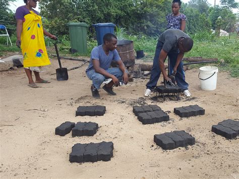Eco-Bricks | seed.uno