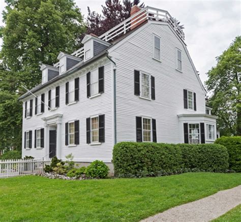 Historic Hotels in Salem, Massachusetts - Hawthorne Hotel