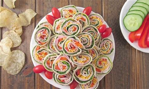 सिर्फ 5 मिनट में बनाकर खाएं Pinwheel sandwich - pinwheel-sandwich ...