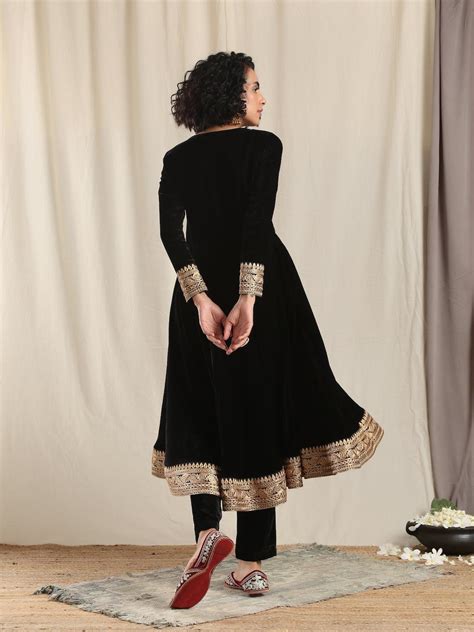 Black Velvet Flared Embroidered Kurta – trueBrowns