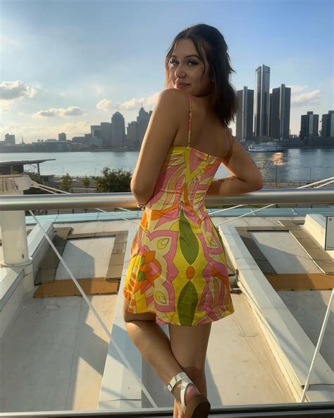 @sabr.aa | happy hour 🍹 | Instagram