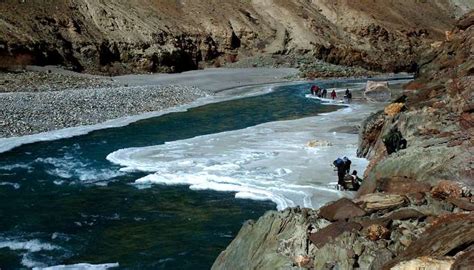 Winter In Kashmir: Complete Guide For The Best Snowy Vacation In 2024!
