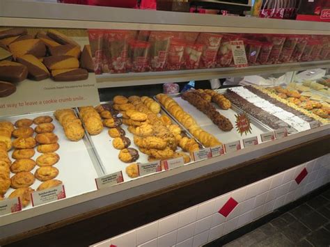 COOKIE CORNER, Honolulu - 1450 Ala Moana Blvd - Restaurant Reviews ...