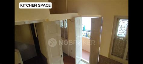 Godown/Warehouse for Rent in Chickpet, bangalore Ideal for Cloth Shop ...