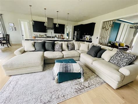 HM Richards Wilkinson 4pc sectional Sofa (Raymour And Flanigan) With ...