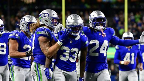 Seattle Seahawks Roster Tracker: Keep up on cuts down to 53