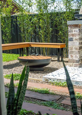 Backyard Landscape 的图像结果