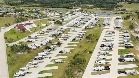 SOUTHERN OAKS LUXURY RV RESORT (Aransas Pass) - Campground Reviews ...