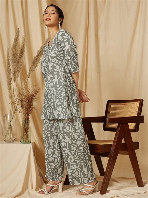 Silhouette Co-Ord Set: Urban Grey – Ginni Arora Label