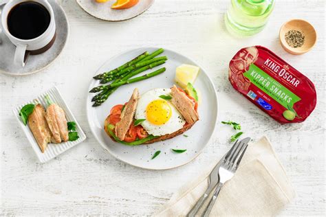 Kipper Snacks & Fried Egg Toast Recipe | King Oscar