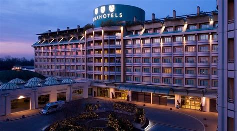 UNAHOTELS EXPO FIERA MILANO (Pero) - Hotel Reviews, Photos, Rate ...