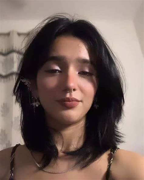 Shagun Verma Biography: Wiki, Age, Height, Boyfriend, Family & More - BIOG