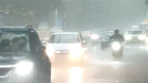 Mumbai Rains Latest Update: Trains Run Late, Andheri Subway Closed As ...