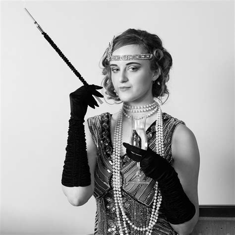 Themed People Photography 的图像结果