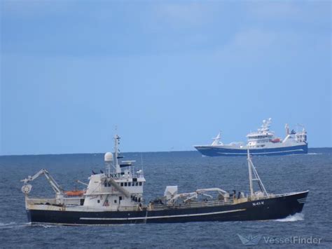 STRAUMBERG, Fishing Vessel - Details and current position - IMO 6806535 ...