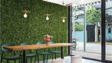 Artificial Grass Walls: Unique Home Design Ideas - Dwello