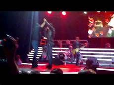 un tappeto di fragole moda tappeto di fragole concerto mod 224 cagliari ballo lento un tappeto di fragole moda tappeto di fragole concerto mod 224 cagliari ballo lento