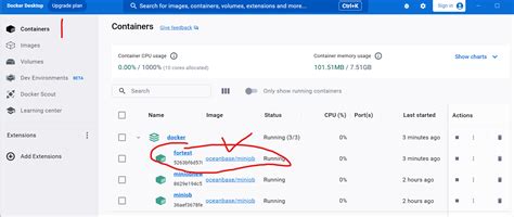 Vscode Debug Python in Docker Container 的图像结果