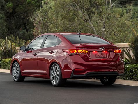 Fotos de Hyundai Accent USA 2017