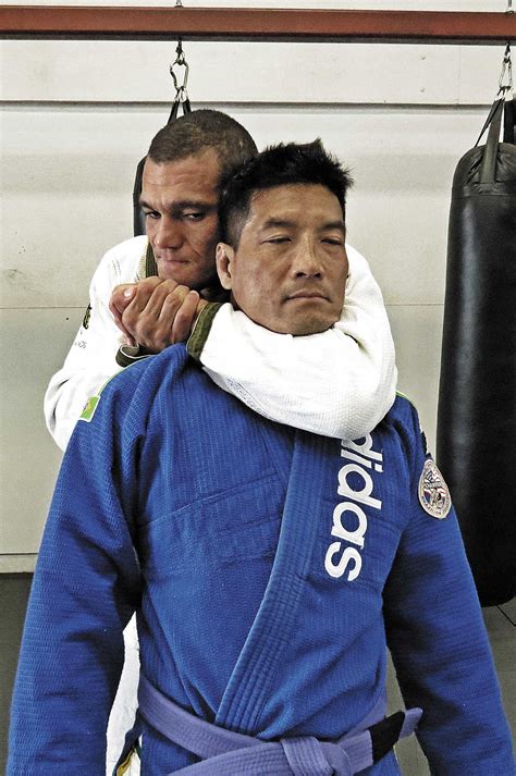 Lights Out: Chokehold Basics for Self-Defense | RECOIL OFFGRID