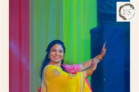 The 10 Best Wedding Choreographers - Weddingwire.in