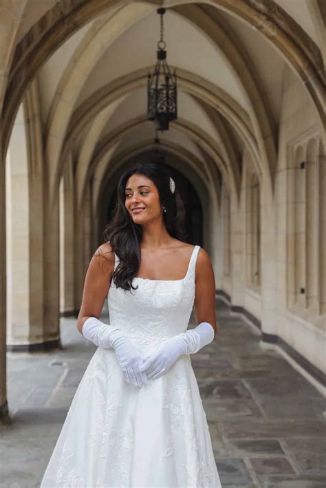 Essense of Australia D3965 Wedding Dress