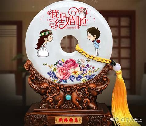 弟弟准备什么礼物最新素材