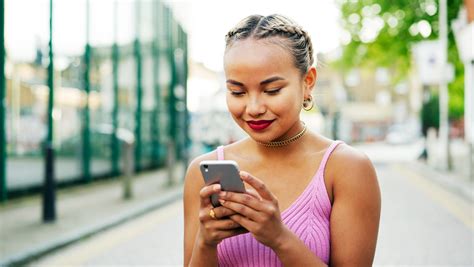 Here's What a Red Heart Means on Snapchat