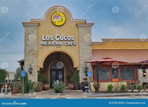 Los Cucos Mexican Cafe Storefront Exterior in Humble, TX. Editorial ...