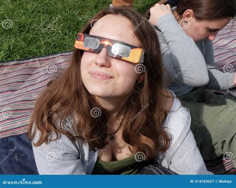 USA SOLAR ECLIPSE editorial photography. Image of living - 314103627