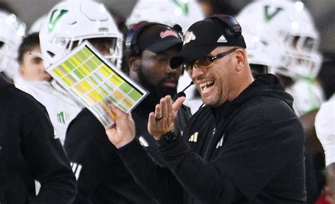 Fresno State football: Where Entz’s pay ranks in new Pac-12 | Fresno Bee