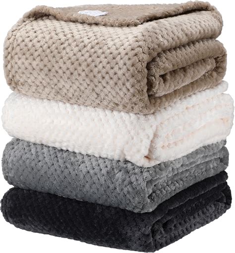 Amazon.com: Newwiee 4 Pcs Flanne Fleece Throw Blanket for Bed Couch ...