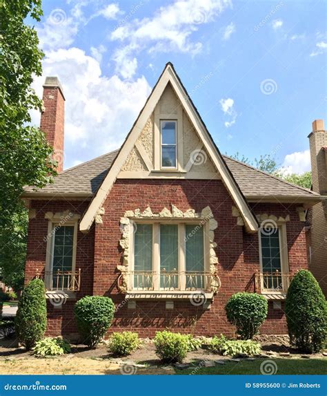 Unique Bungalow editorial image. Image of summer, unique - 58955600