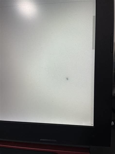 Whats this black spot on my screen?? : r/laptops
