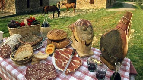 What Is a Local Food Example 的图像结果