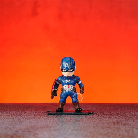 AVENGERS SET OF 6 ACTION FIGURE – The World Of Nerds