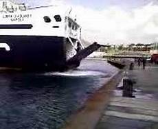pozzuoli ischia porto traghetti traghetto medmar in arrivo nel porto di pozzuoli 4 parte pozzuoli ischia porto traghetti traghetto medmar in arrivo nel porto di pozzuoli 4 parte