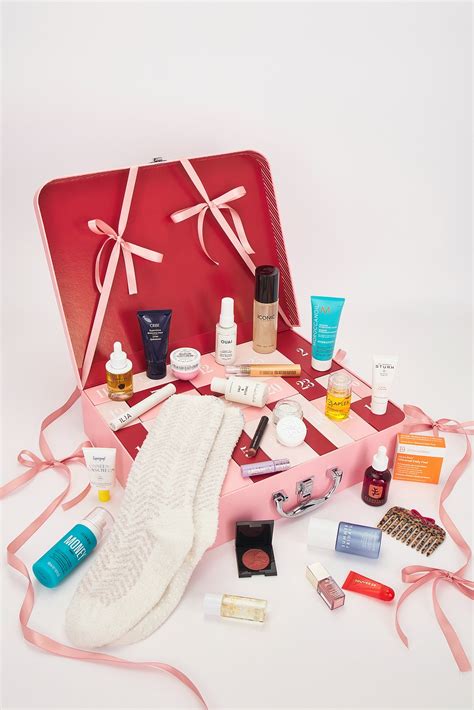 REVOLVE Beauty 2025 Advent Calendar | REVOLVE