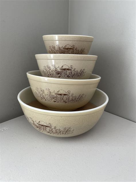 Vintage PYREX Forest Fancies Mushroom Nesting Mixing Bowls Set Of 4 ...