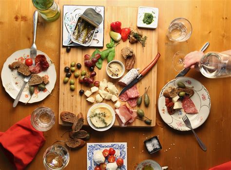 What is the national dish of Spain? ⭐ 【 ¡Discover it!